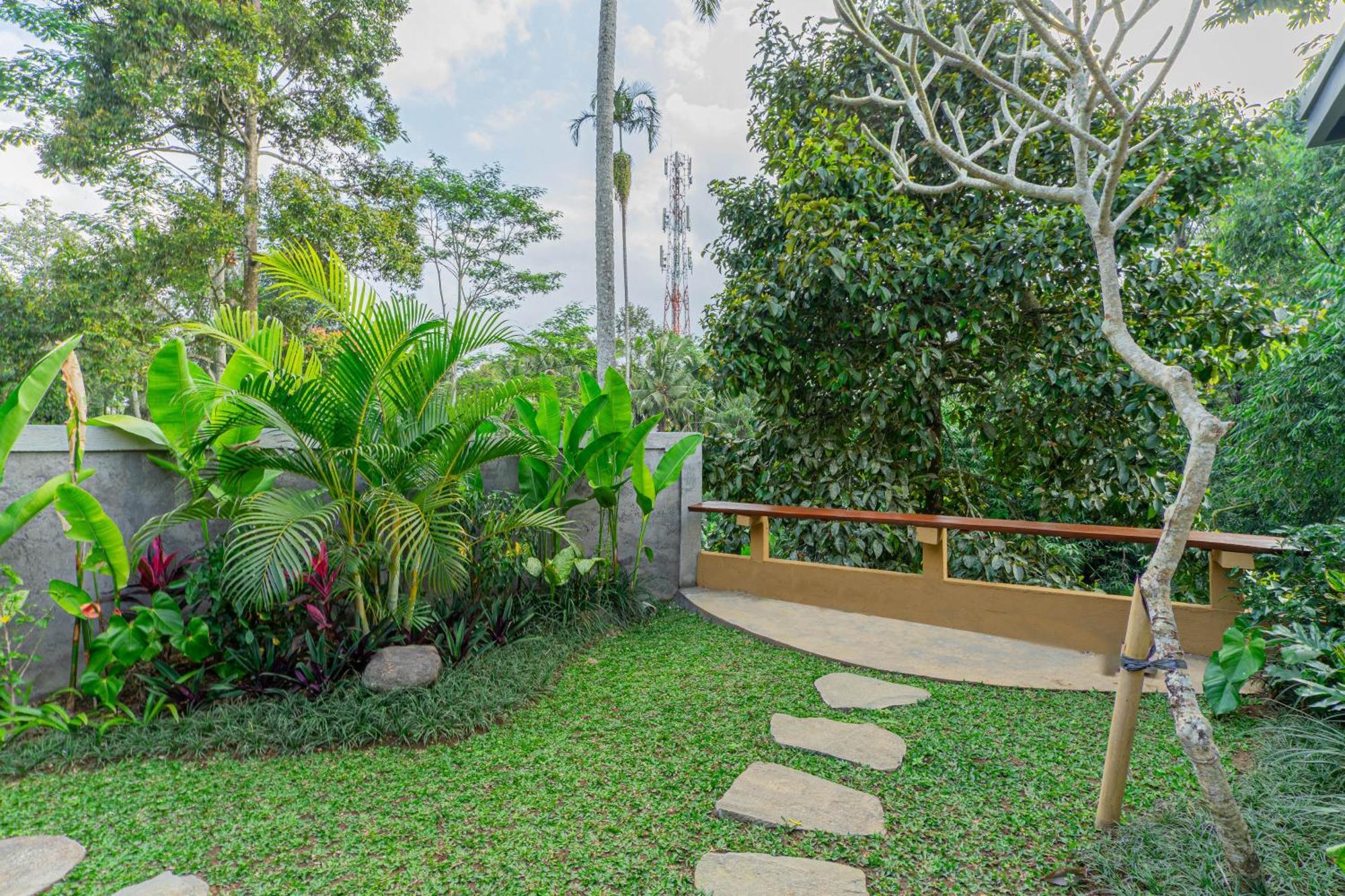 Hotel Puri Kurnia Ayu Ubud Exterior foto