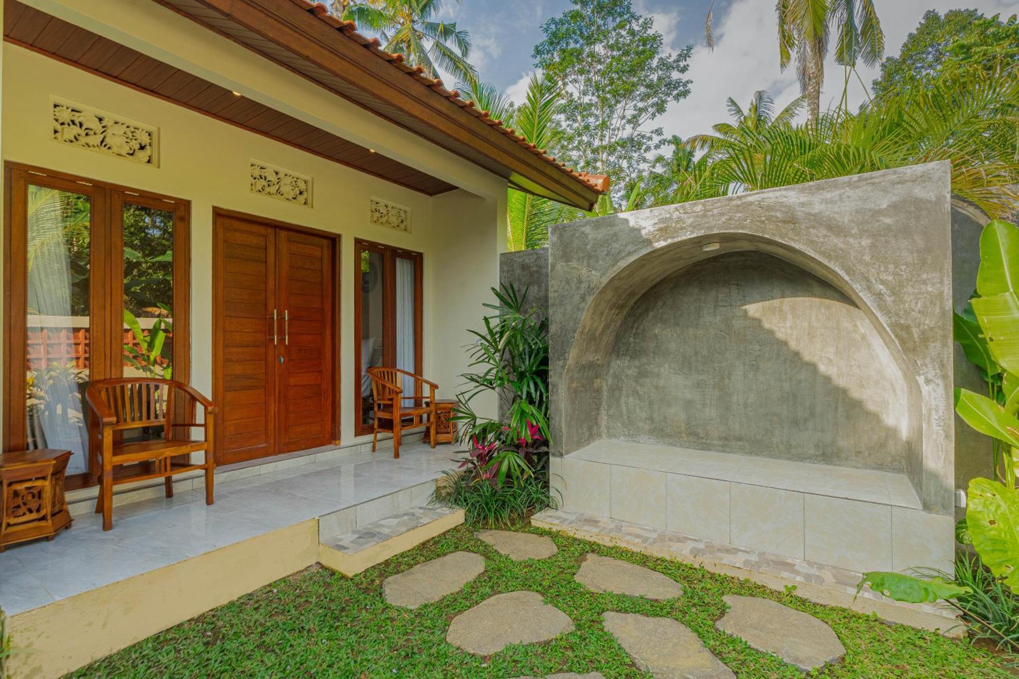 Hotel Puri Kurnia Ayu Ubud Exterior foto