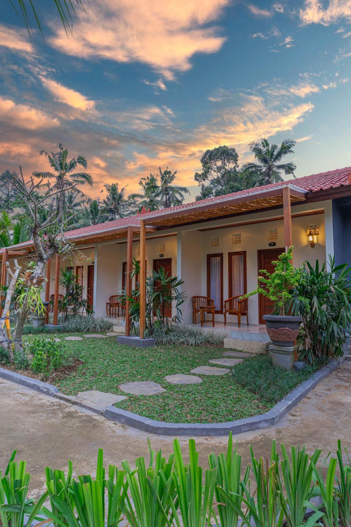 Hotel Puri Kurnia Ayu Ubud Exterior foto