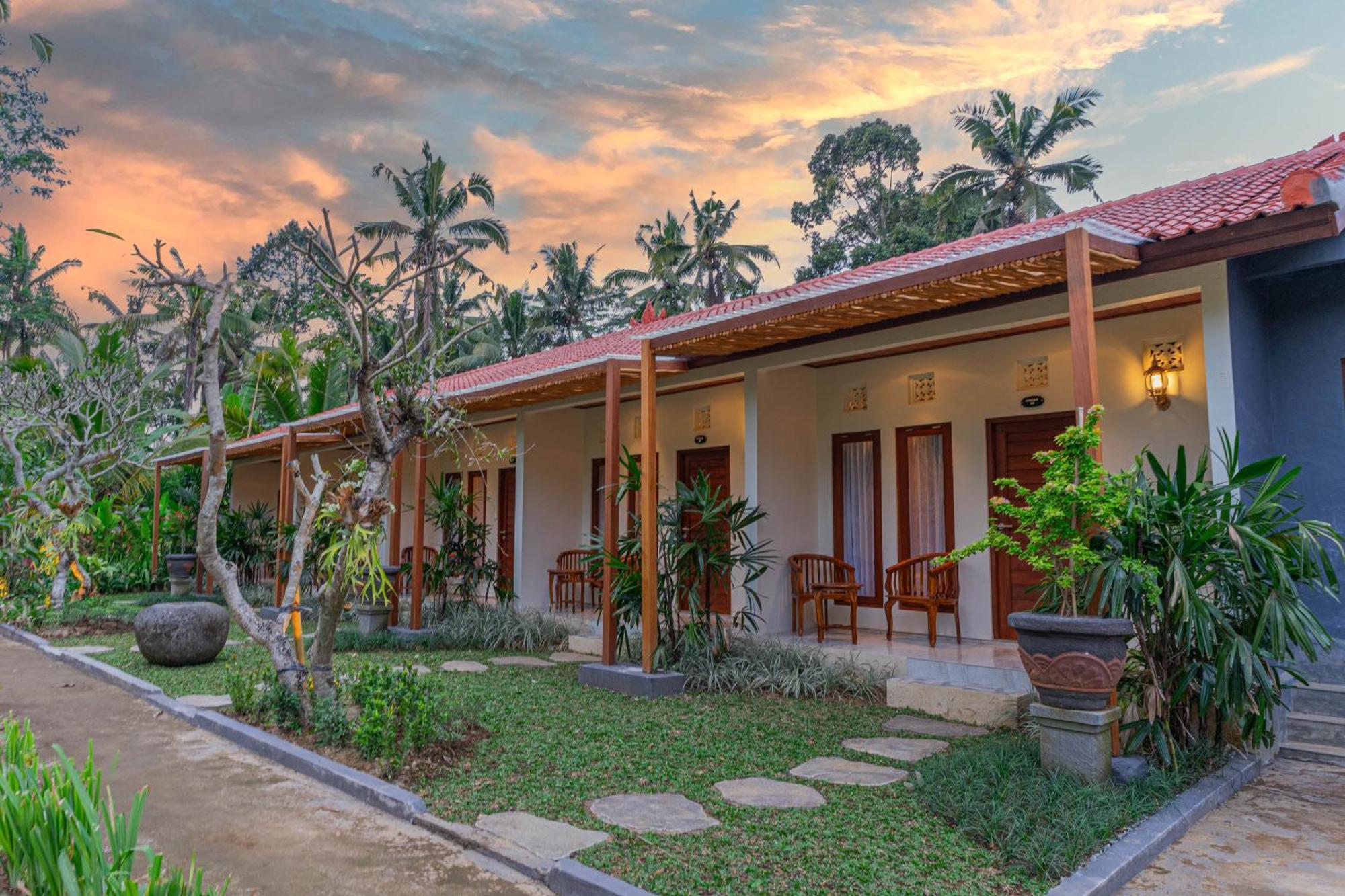 Hotel Puri Kurnia Ayu Ubud Exterior foto