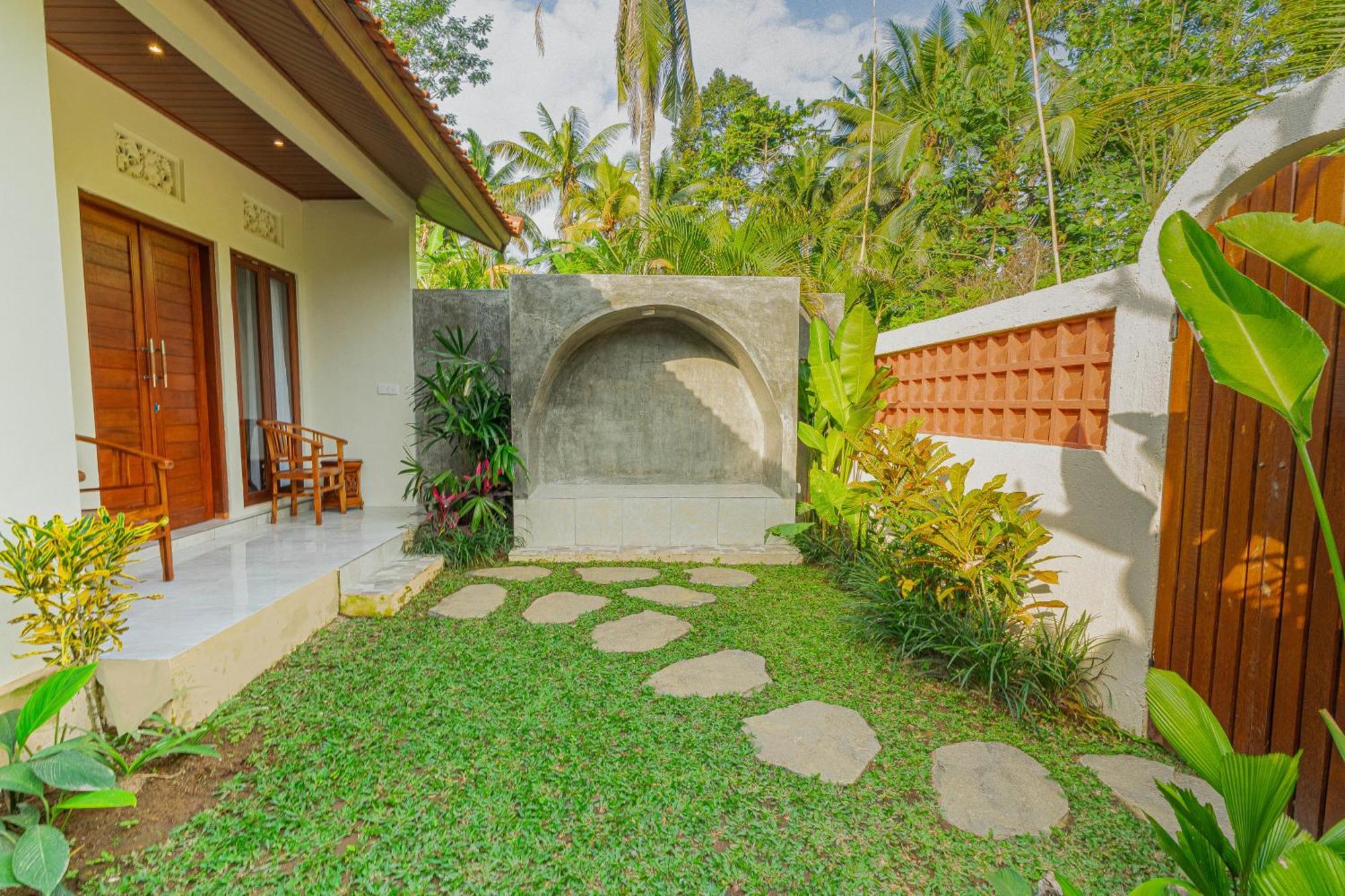 Hotel Puri Kurnia Ayu Ubud Exterior foto