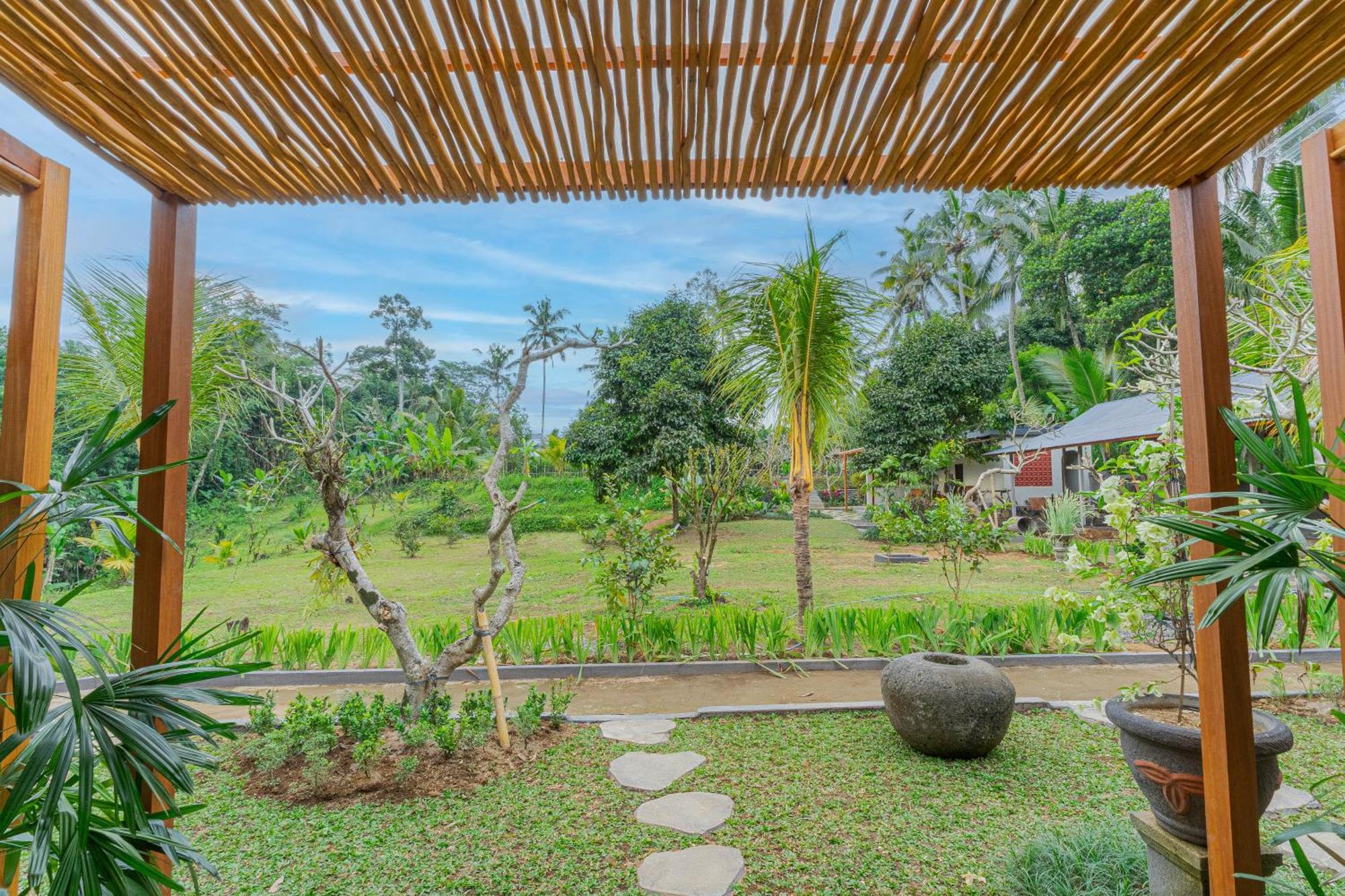 Hotel Puri Kurnia Ayu Ubud Exterior foto
