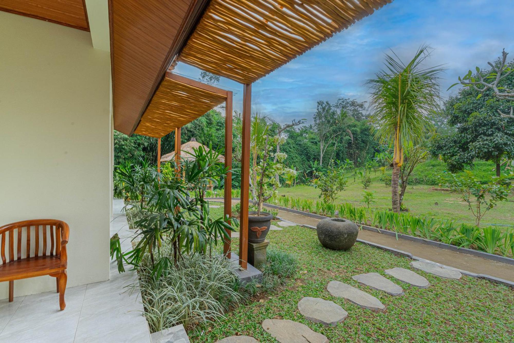 Hotel Puri Kurnia Ayu Ubud Exterior foto
